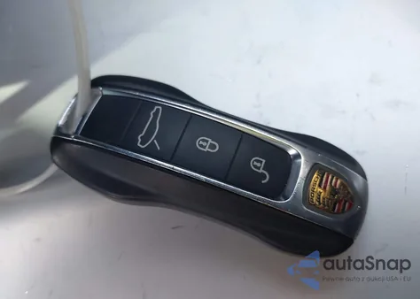 2018 Porsche Panamera E-Hybrid 4 from USA, damaged, VIN WP0AE2A73JL127953